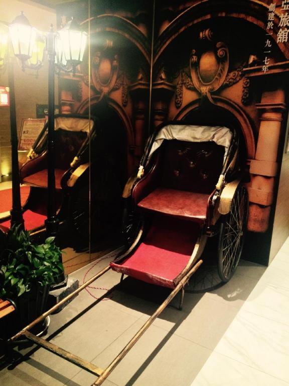 Jinjiang Select Nanjing Road Pedestrian Street Hotel