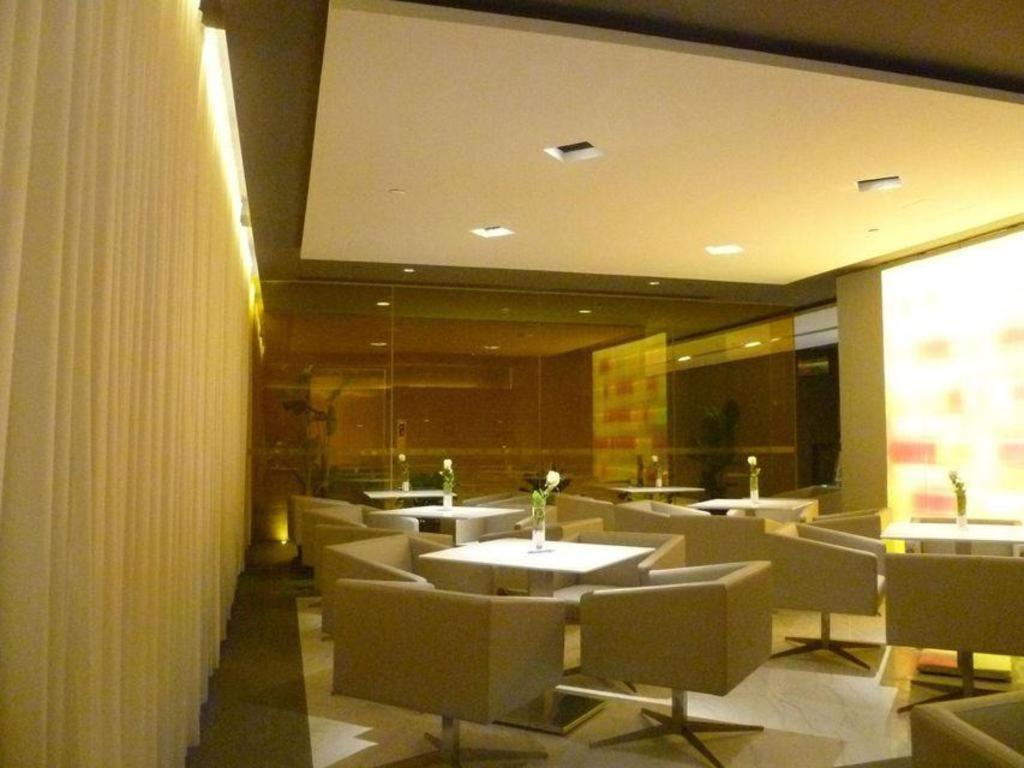 Jinjiang Select Nanjing Road Pedestrian Street Hotel Shanghai