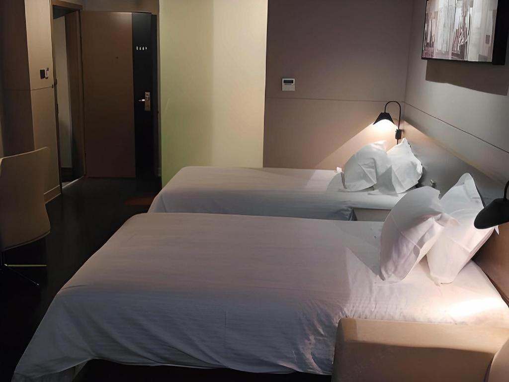 Jinjiang Select Nanjing Road Pedestrian Street Hotel Shanghai