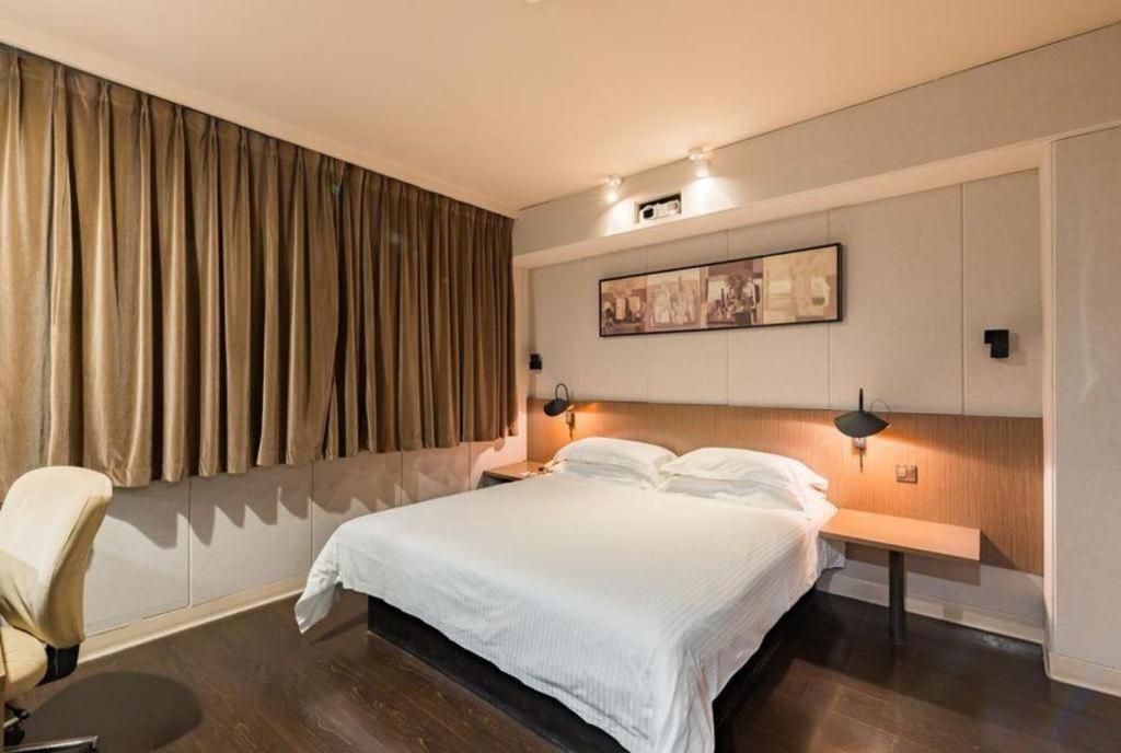 Jinjiang Select Nanjing Road Pedestrian Street Hotel Shanghai