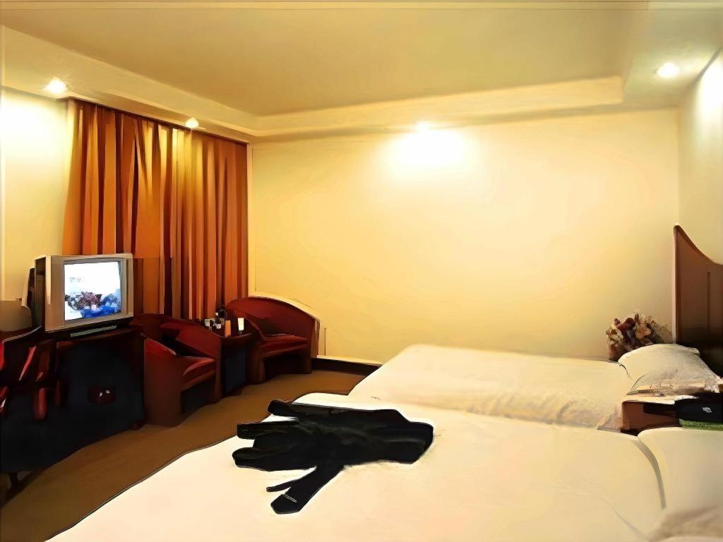 Jinjiang Select Nanjing Road Pedestrian Street 3*